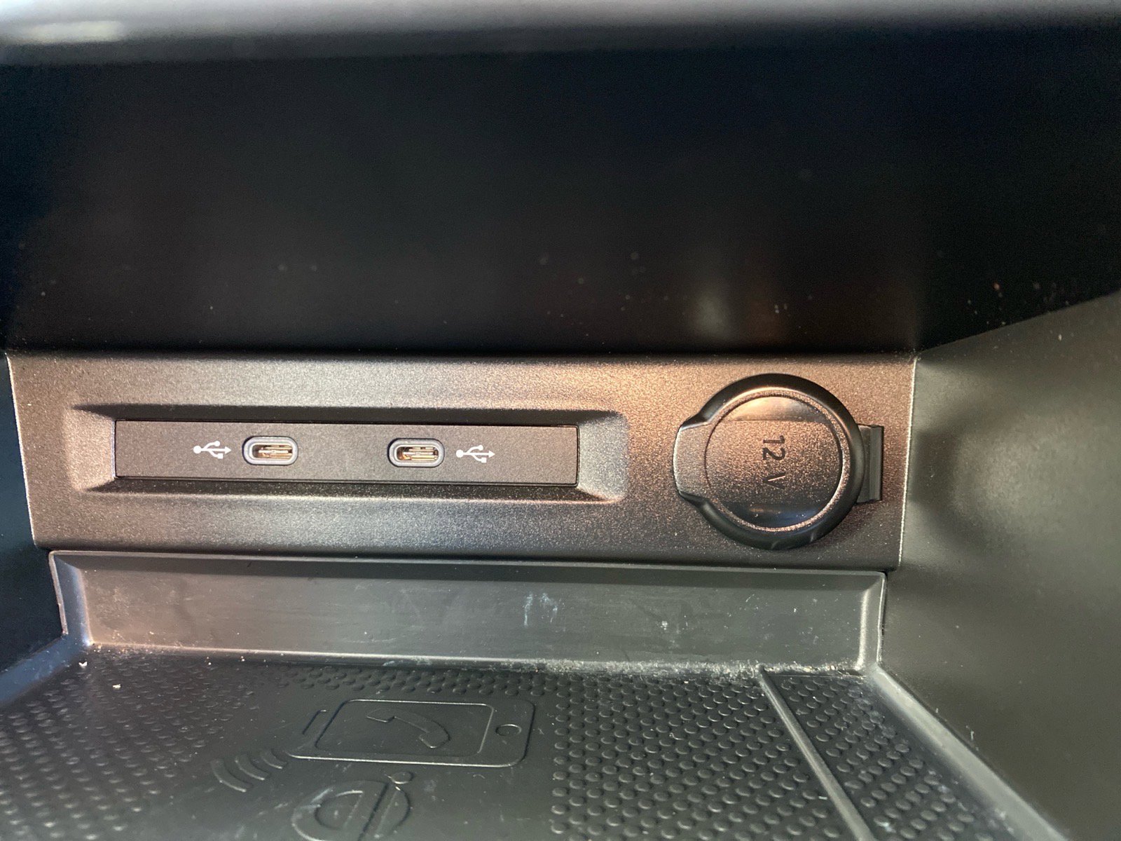 Used 2022 Volkswagen Tiguan SE image 14