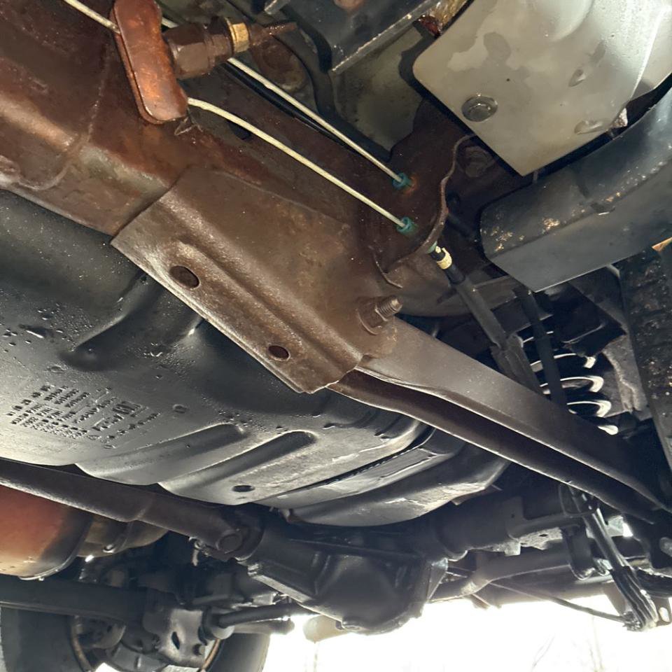 Used 2002 Chevrolet Suburban Z71 image 24