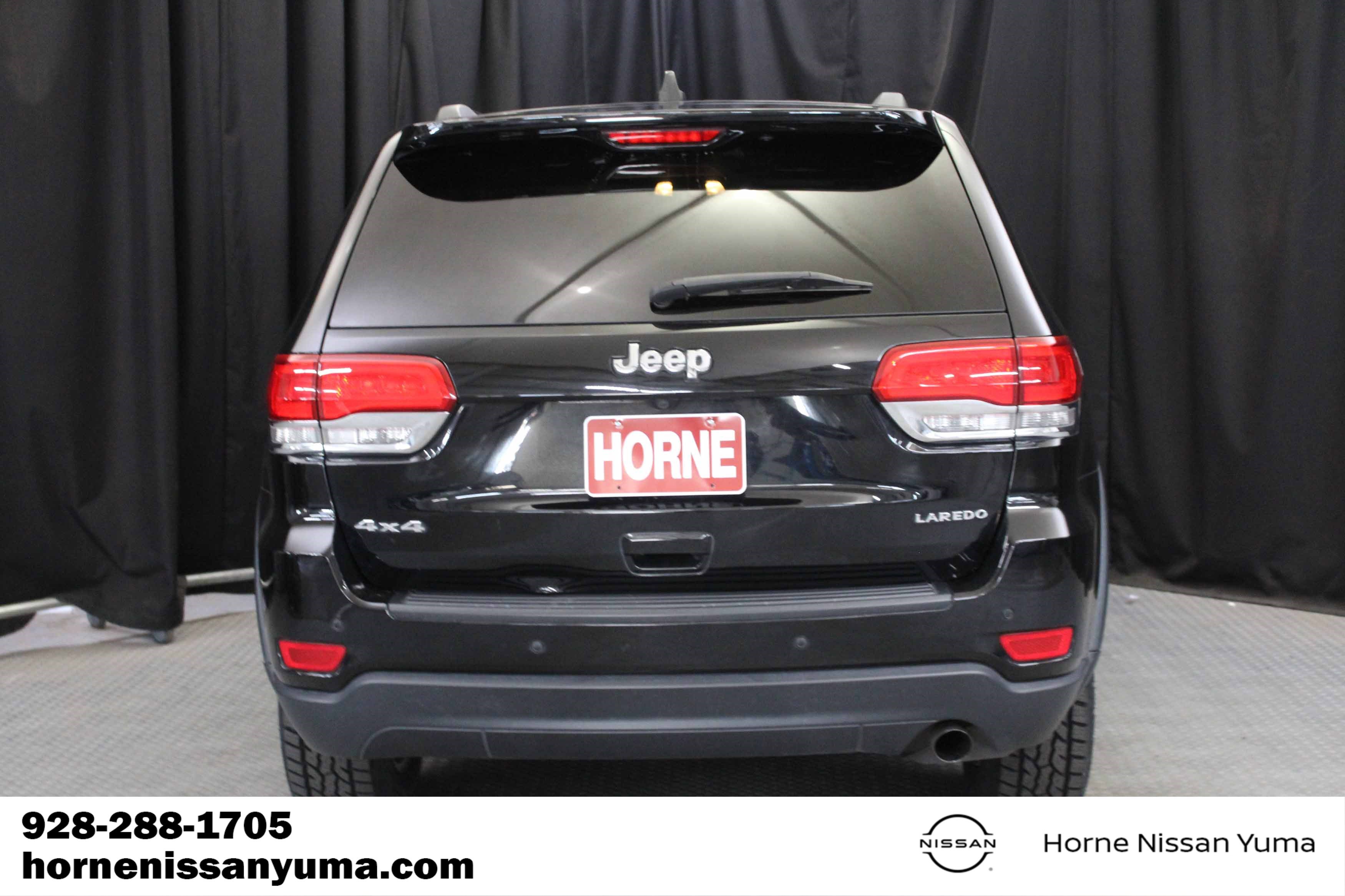 Used 2019 Jeep Grand Cherokee Laredo AWD/4WD image 14