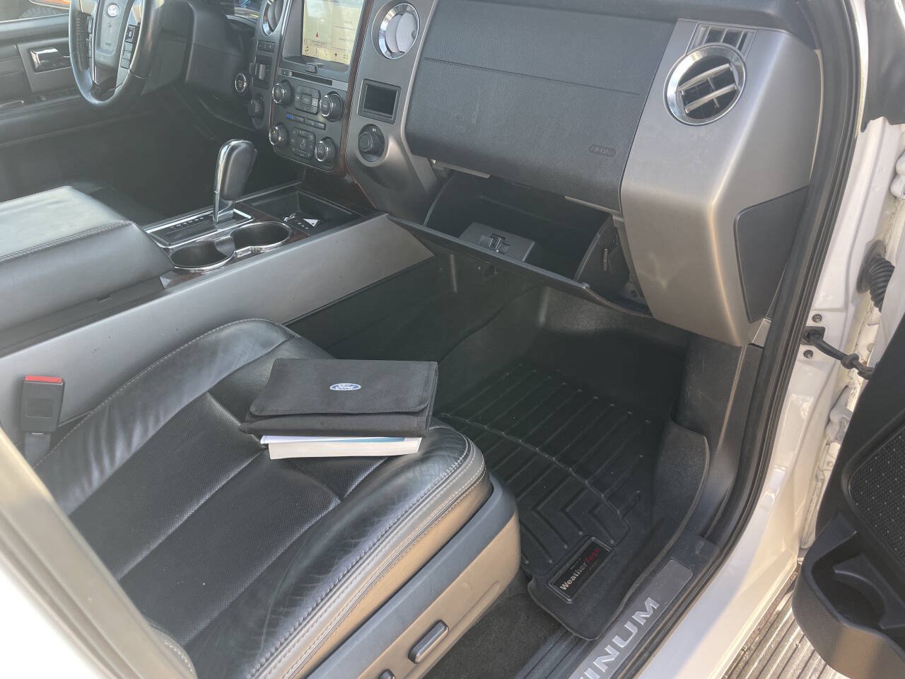 Used 2017 Ford Expedition EL Platinum AWD/4WD image 33