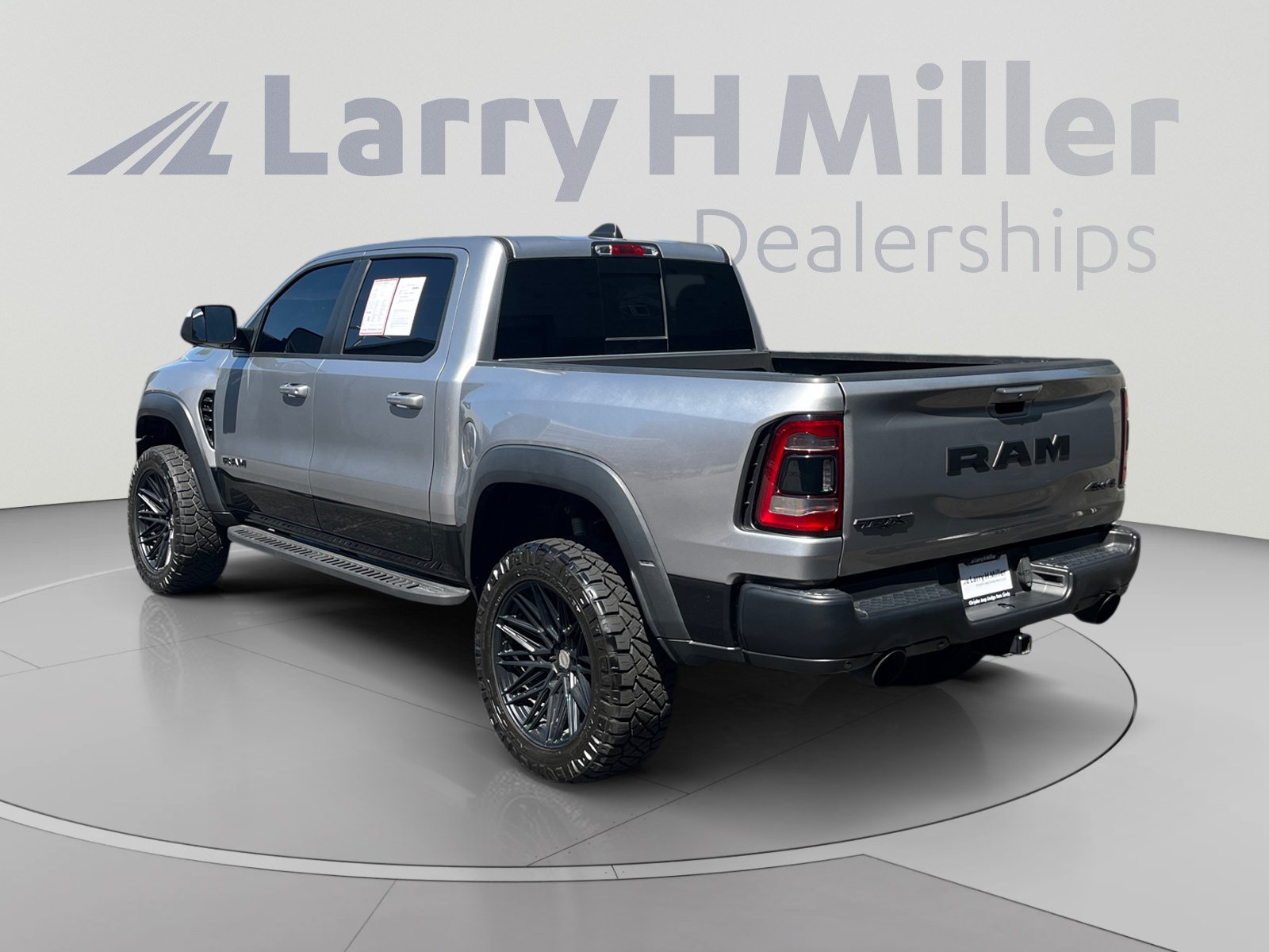 Used 2021 RAM 1500 TRX w/ TRX Level 1 Equipment Group AWD/4WD image 3