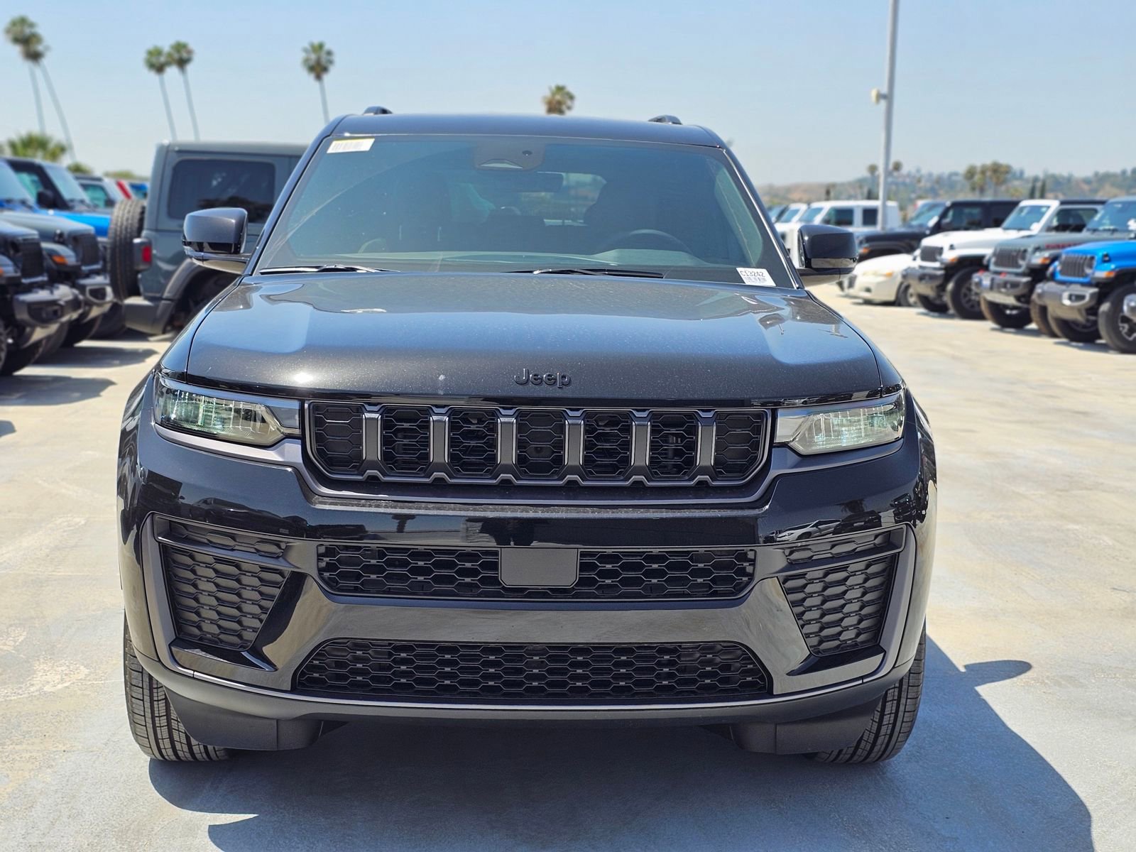 New 2026 Jeep Grand Cherokee Altitude RWD image 2