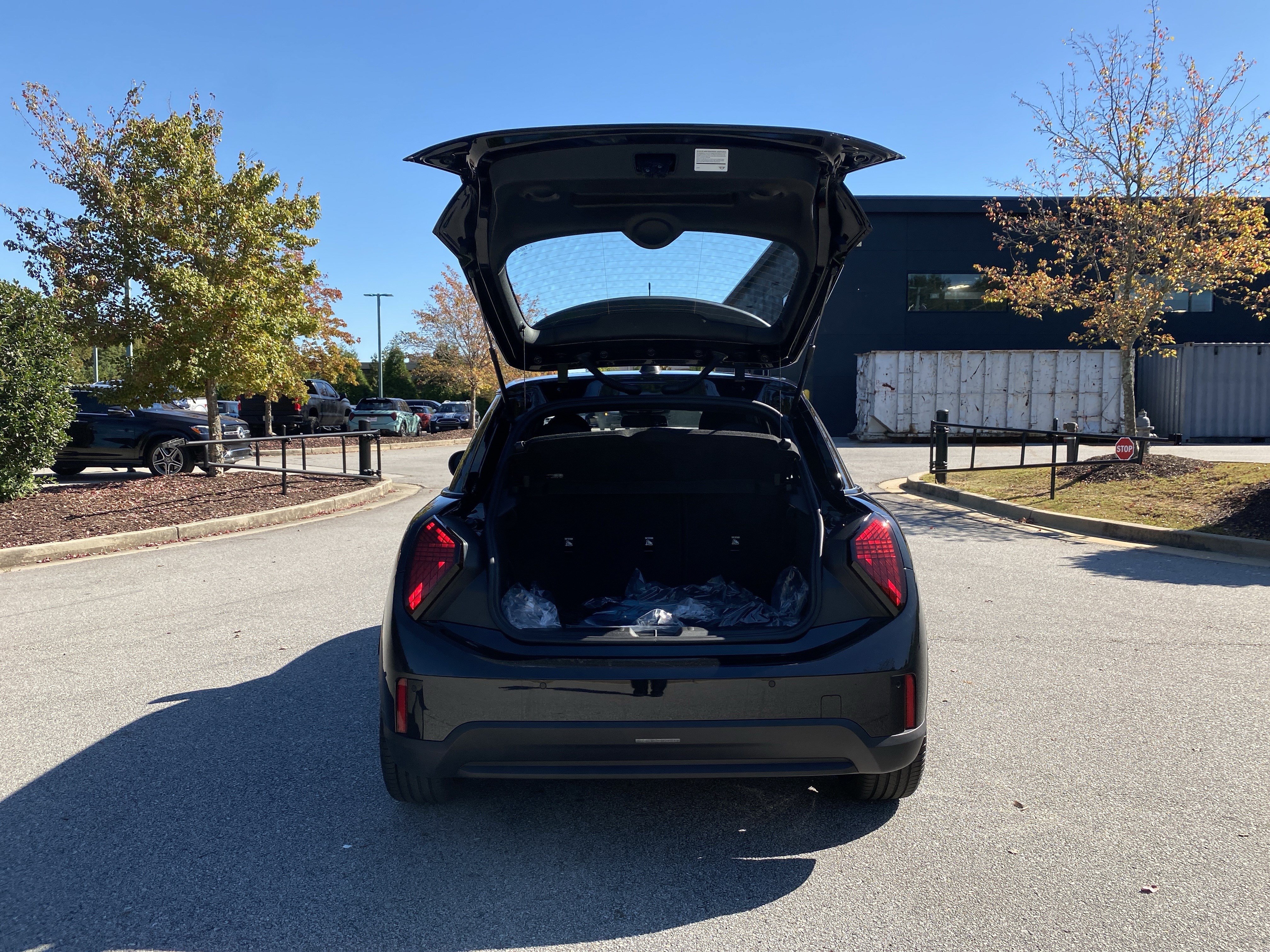 Used 2026 MINI Cooper 4-Door Hardtop FWD image 36