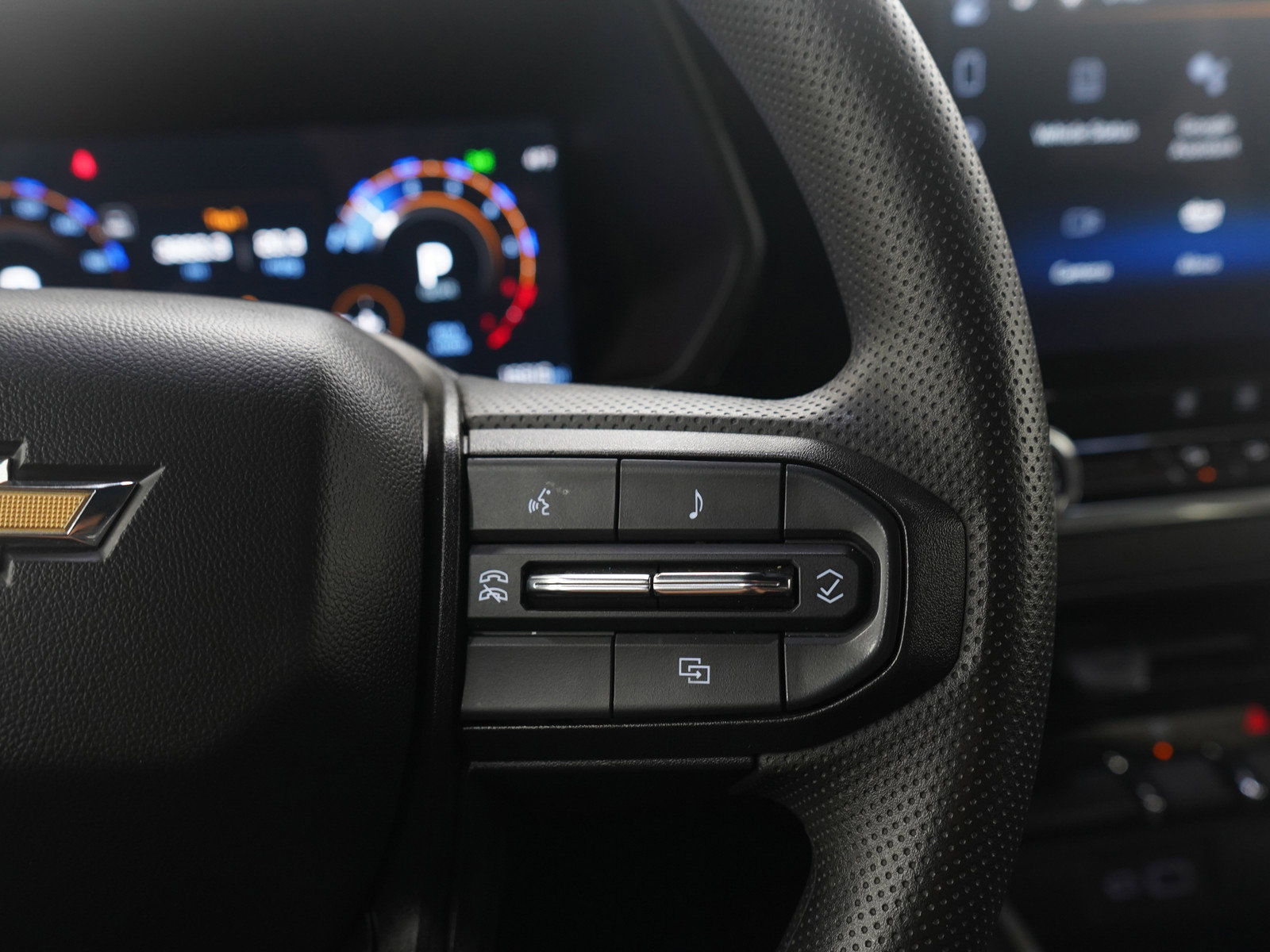 Used 2024 Chevrolet Colorado W/T w/ WT Convenience Package image 25