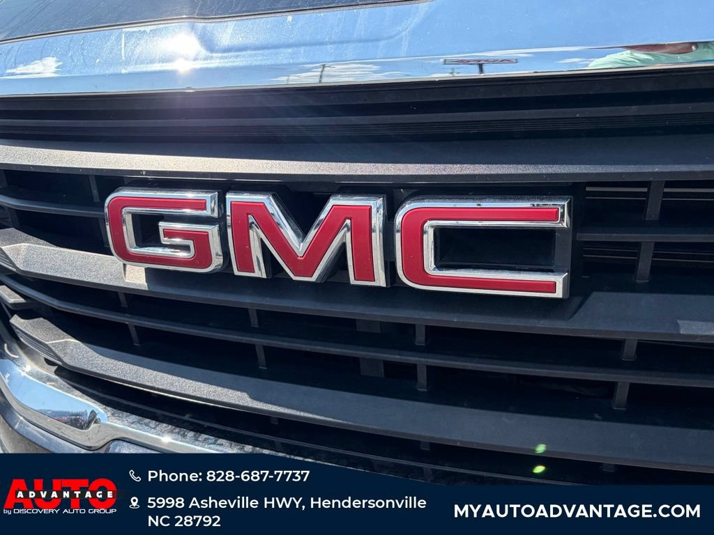 Used 2024 GMC Terrain SLE AWD/4WD image 30