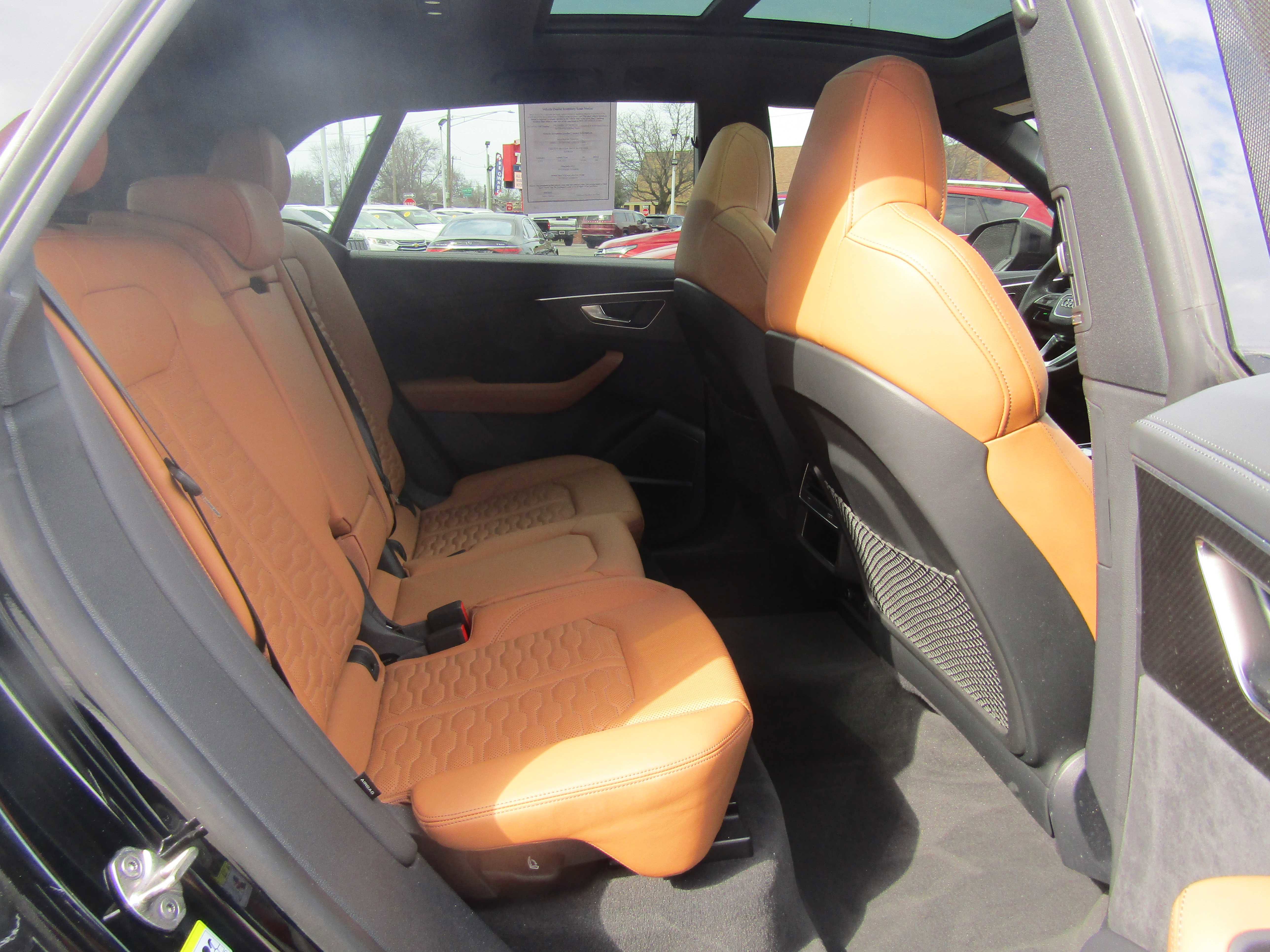 Used 2023 Audi RS Q8 AWD/4WD image 24