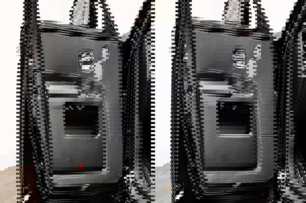 Used 2017 Rolls-Royce Ghost image 42