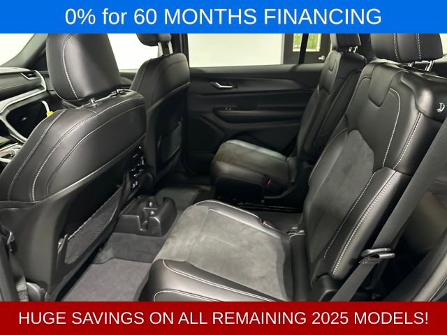 New 2025 Jeep Grand Cherokee L Altitude image 5