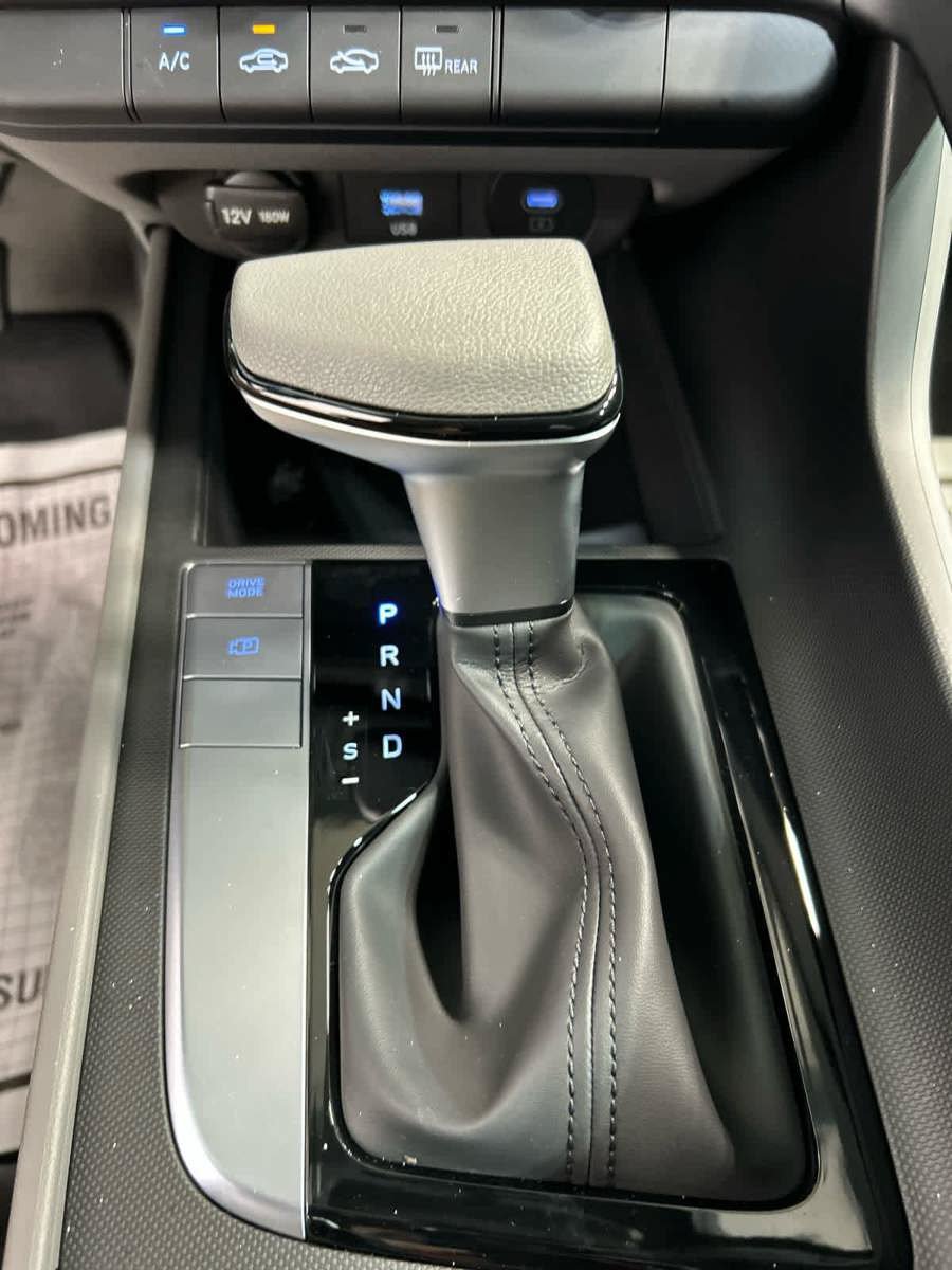 New 2026 Hyundai Elantra SE FWD image 7