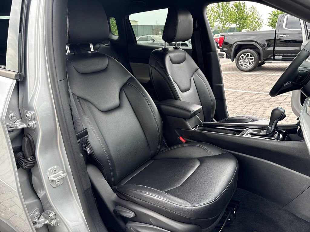 Used 2026 Jeep Compass Limited AWD/4WD image 40