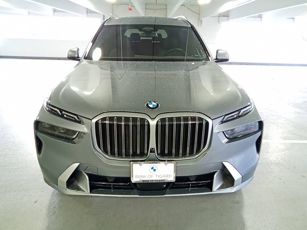Certified 2024 BMW X7 xDrive40i w/ Premium Package image 3
