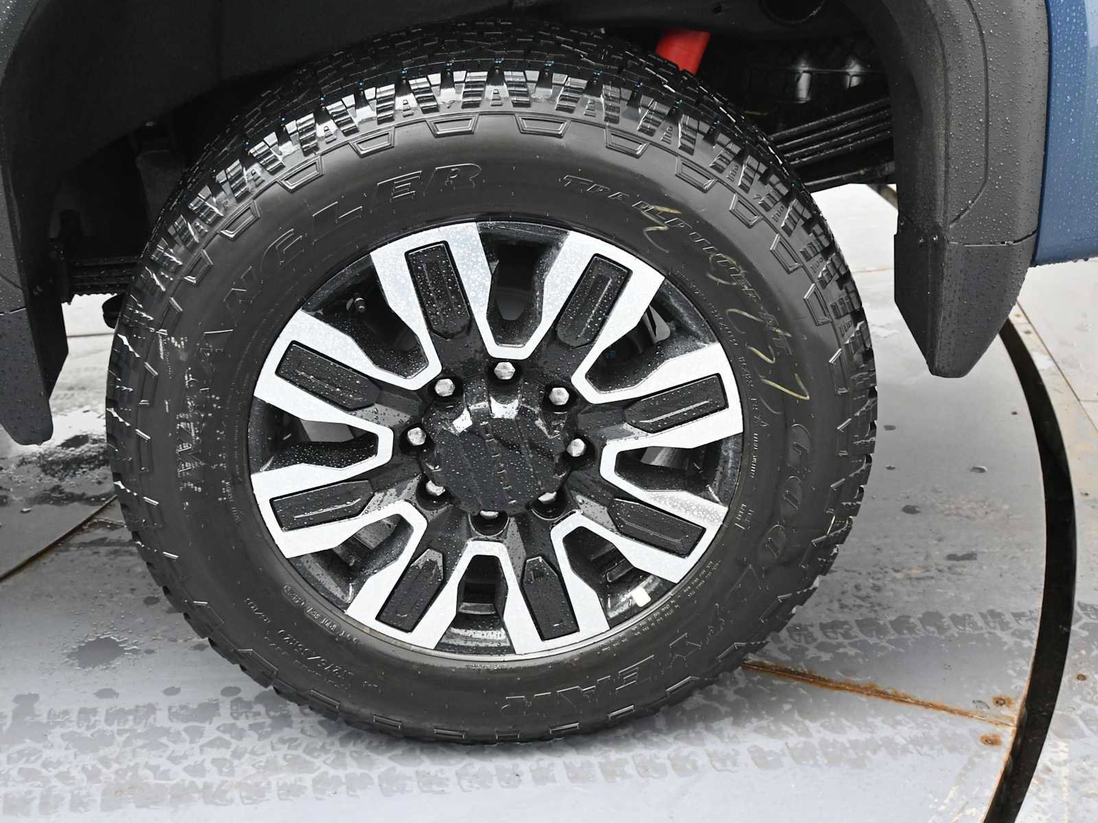 New 2026 GMC Sierra 2500 Denali Ultimate image 6