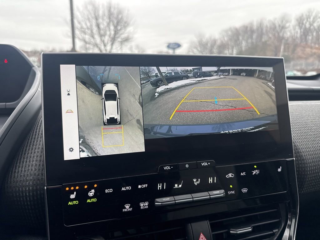 Used 2023 Subaru Solterra Limited image 13