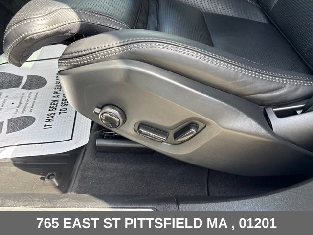 Used 2025 Volvo XC60 B5 Ultra w/ Protection Package Premier AWD/4WD image 19