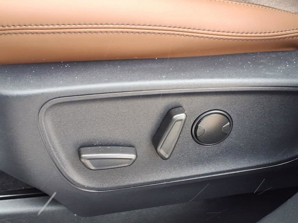 Used 2025 Ford Bronco Sport Outer Banks w/ Outer Banks Tech Package+ image 11