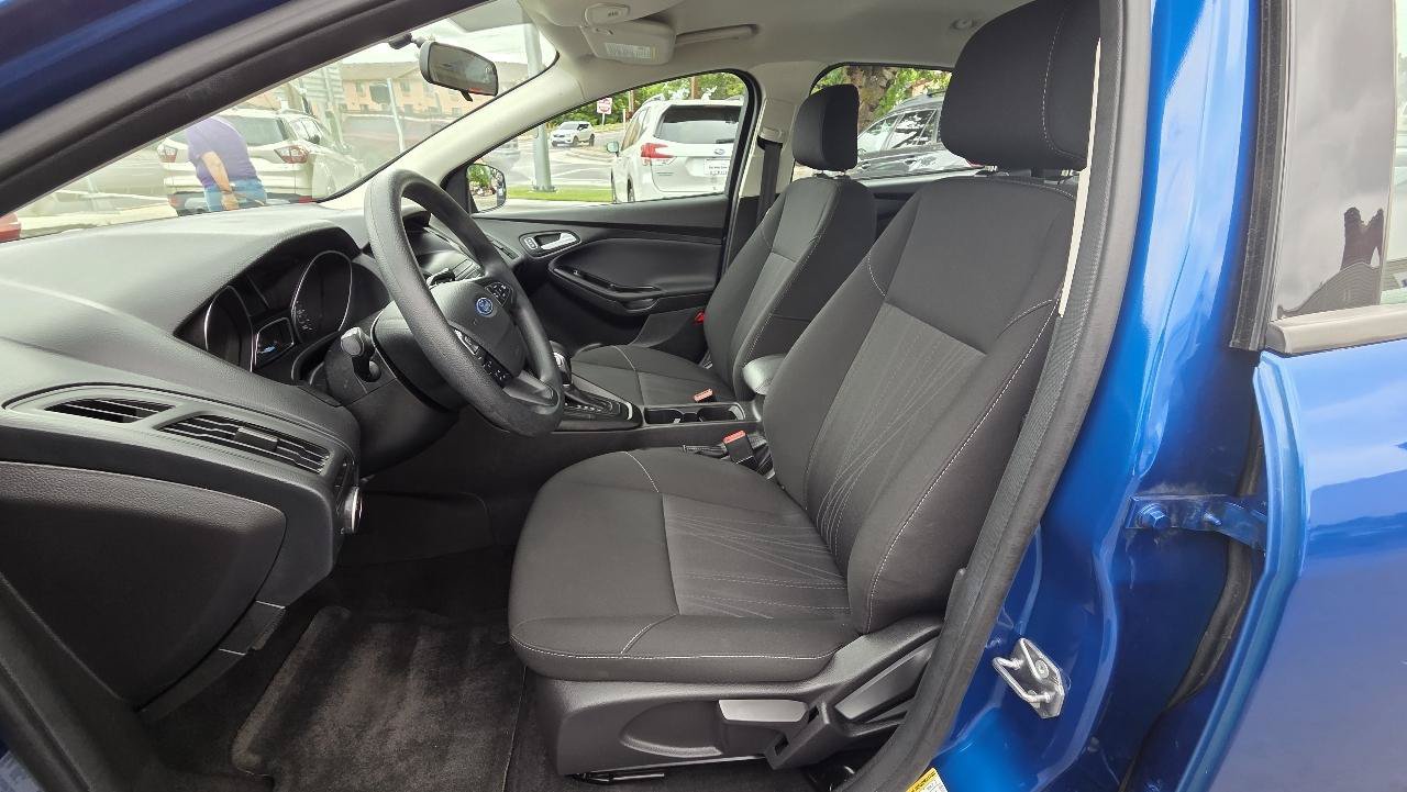 Used 2018 Ford Focus SE FWD image 13