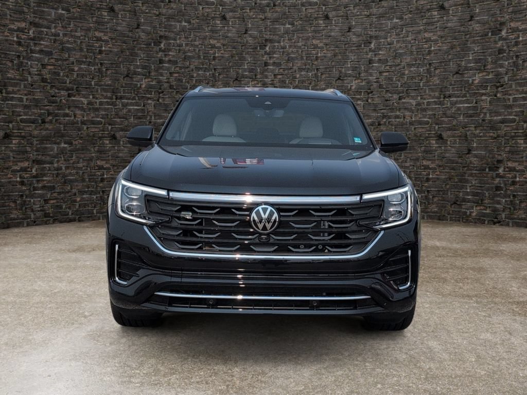 Used 2026 Volkswagen Atlas Cross Sport SEL Premium R-Line AWD/4WD image 4