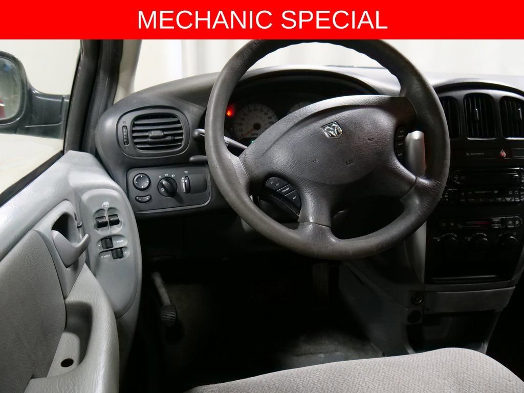 Used 2007 Dodge Caravan SXT w/ Popular Equipment Group I image 3