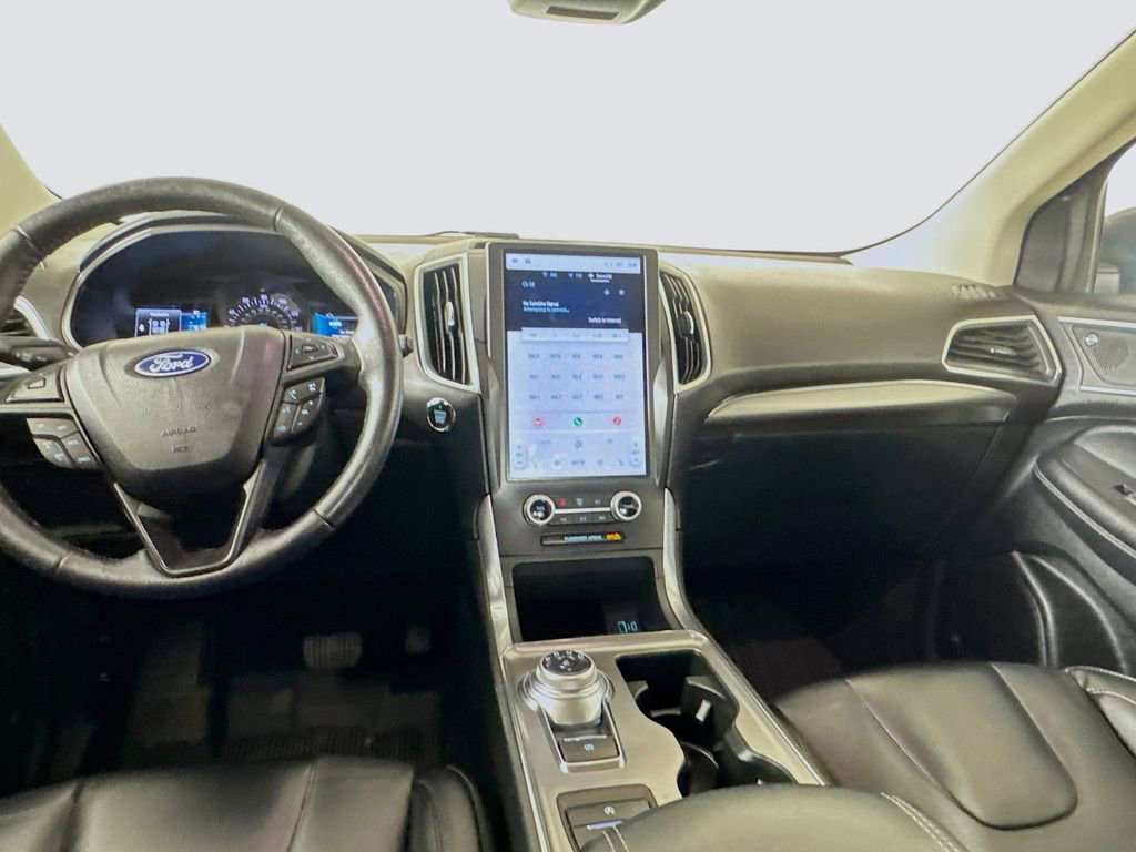 Used 2022 Ford Edge Titanium image 13