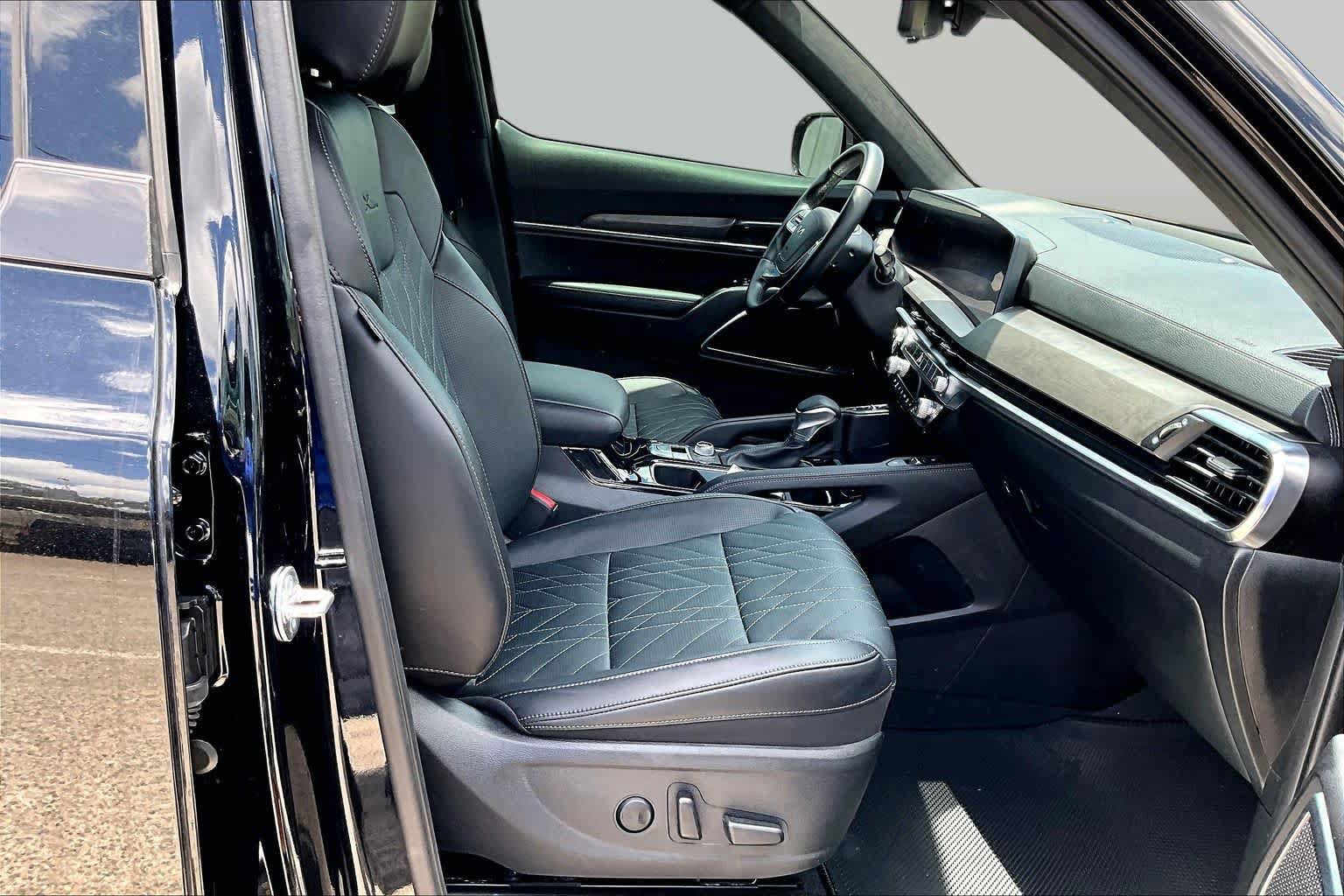 Used 2024 Kia Telluride SX Prestige X-Line AWD/4WD image 9