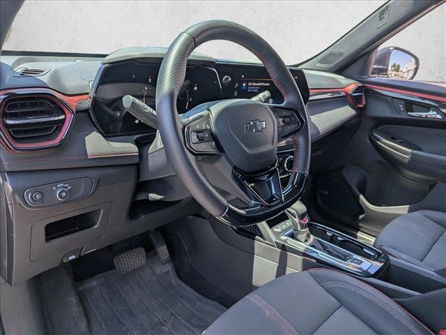 Certified 2025 Chevrolet TrailBlazer RS w/ Convenience Package FWD image 9
