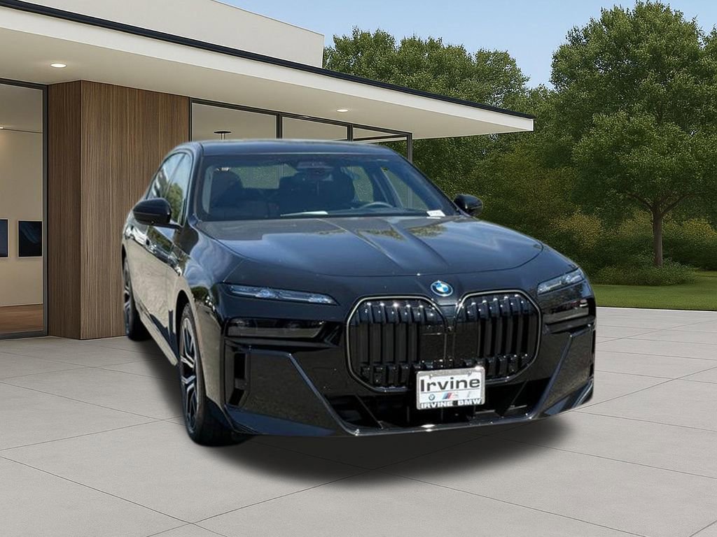 Used 2025 BMW i7 xDrive60 w/ Executive Package AWD/4WD image 5