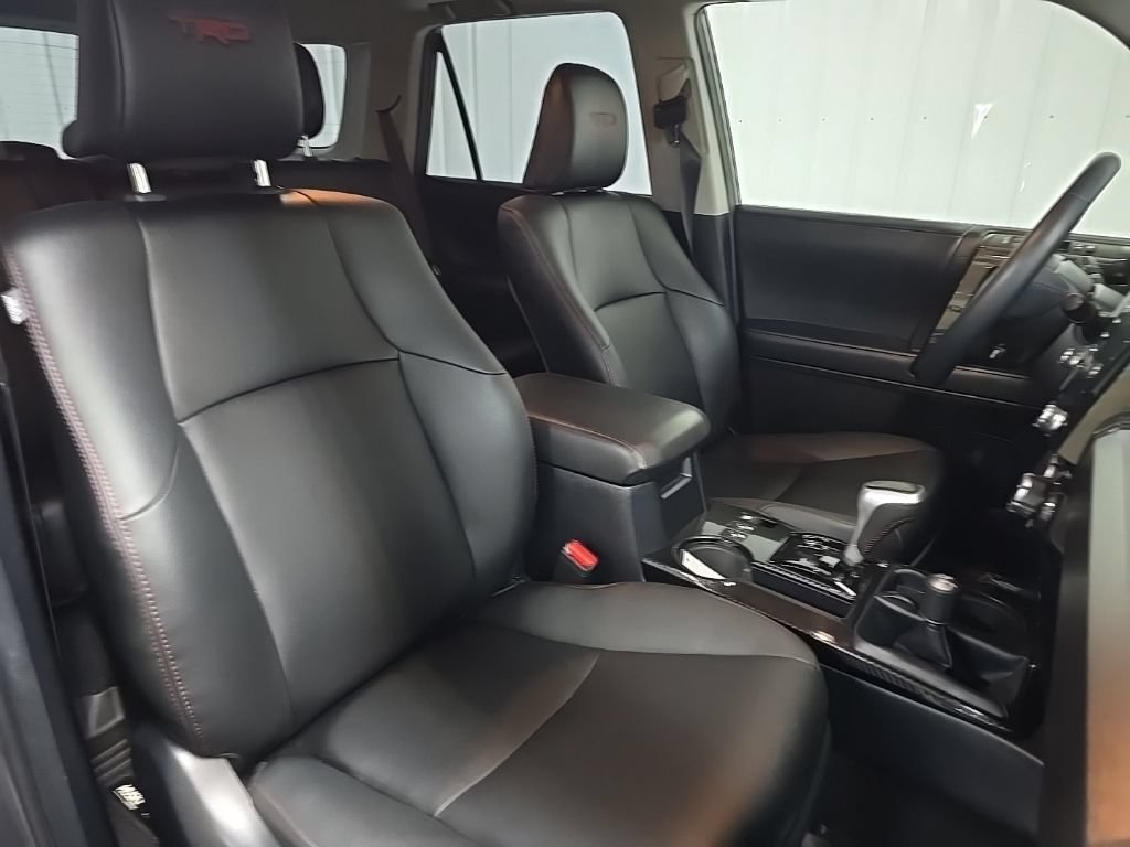 Used 2021 Toyota 4Runner TRD Off-Road Premium w/ Moonroof Package AWD/4WD image 15