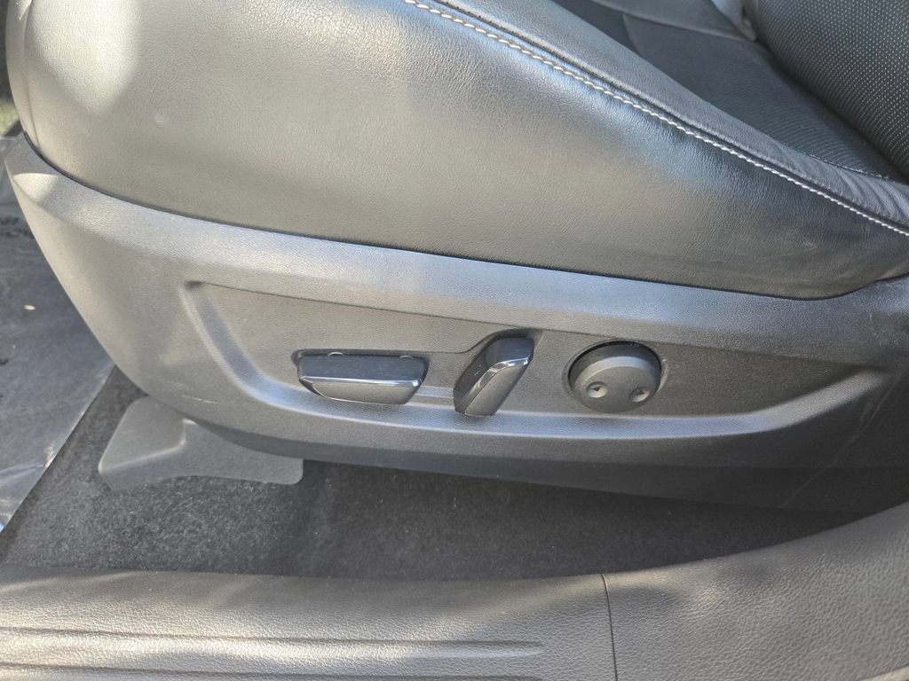 Used 2019 INFINITI QX50 Essential w/ Proactive Package FWD image 17