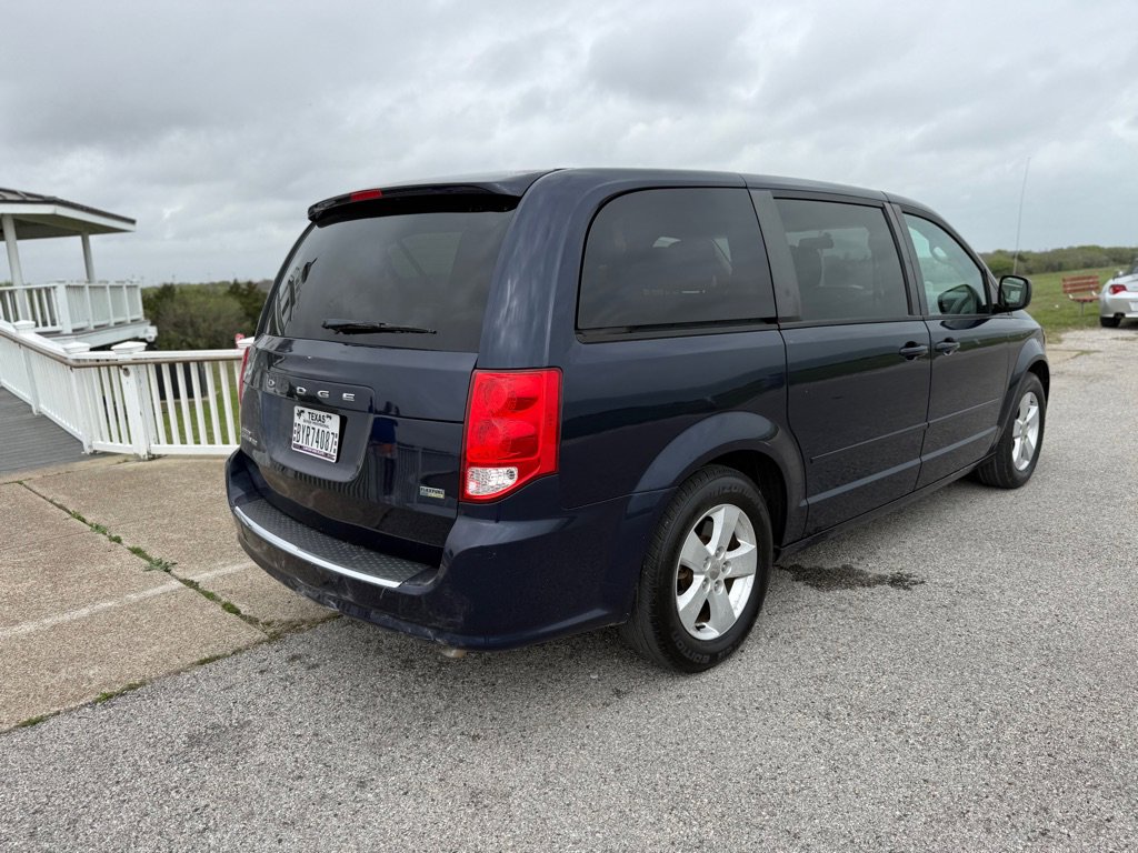 Used 2013 Dodge Grand Caravan SE image 5