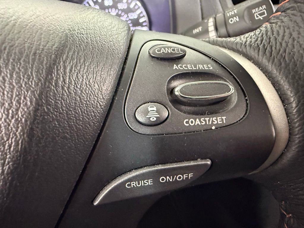 Used 2019 Nissan Pathfinder SL FWD image 28
