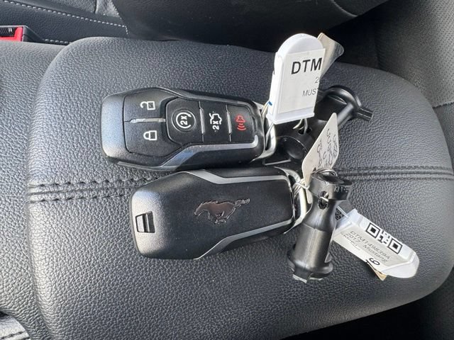 Used 2017 Ford Mustang GT Premium w/ Enhanced Security Package RWD image 26