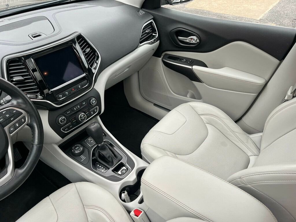 Used 2021 Jeep Cherokee Limited image 20