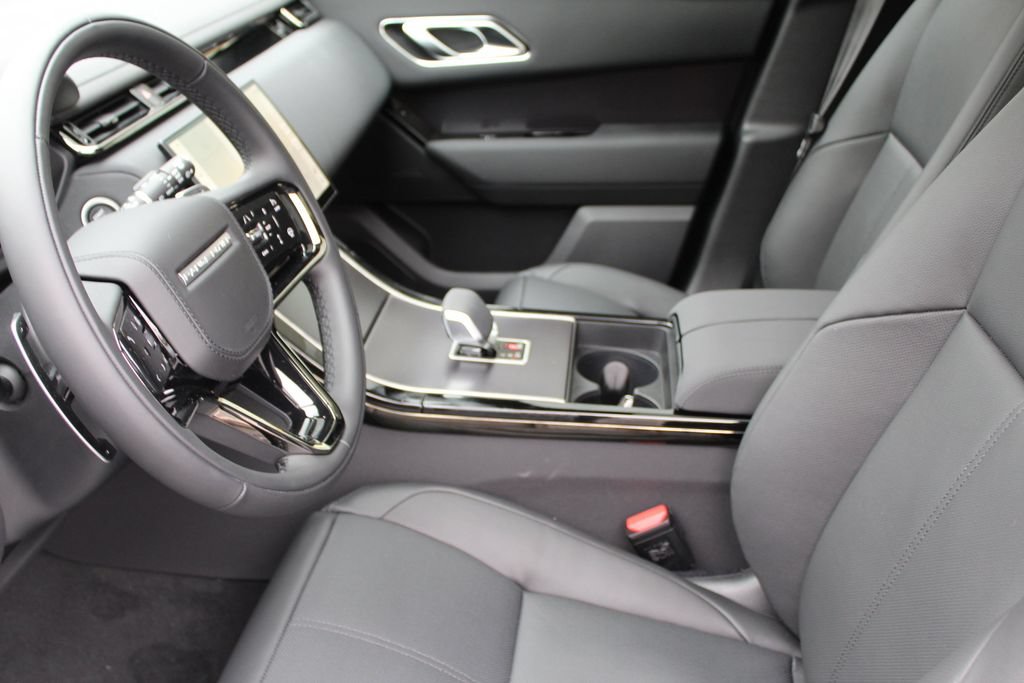 New 2026 Land Rover Range Rover Velar Dynamic SE AWD/4WD image 19
