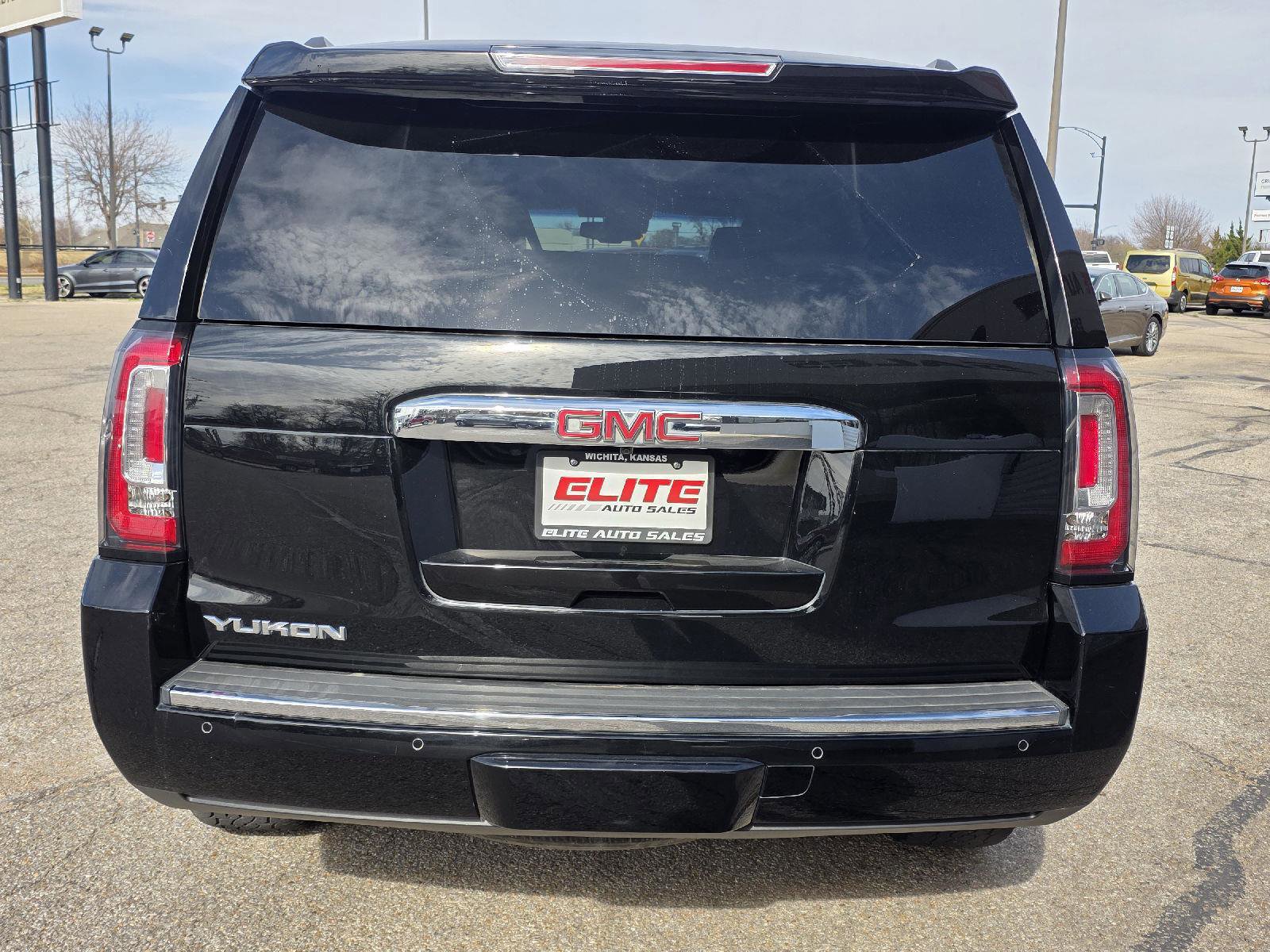 Used 2018 GMC Yukon Denali w/ Denali Ultimate Package image 6