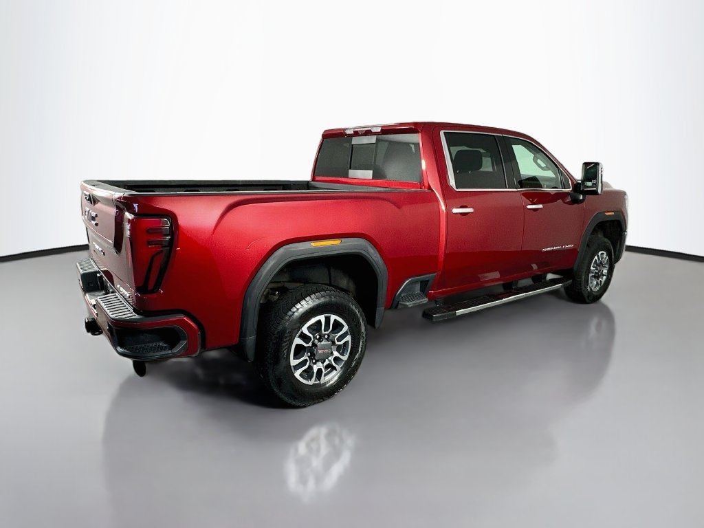Used 2024 GMC Sierra 3500 Denali w/ Technology Package AWD/4WD image 7