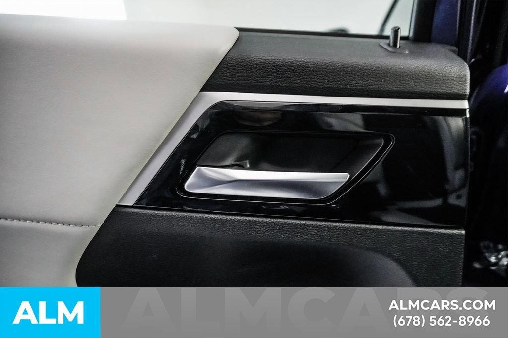 Used 2025 Mitsubishi Outlander SE image 53