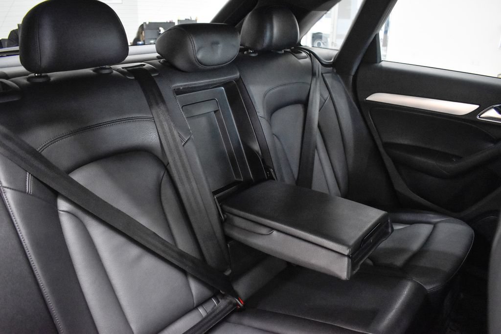Used 2018 Audi Q3 2.0T Premium w/ Convenience Package AWD/4WD image 30
