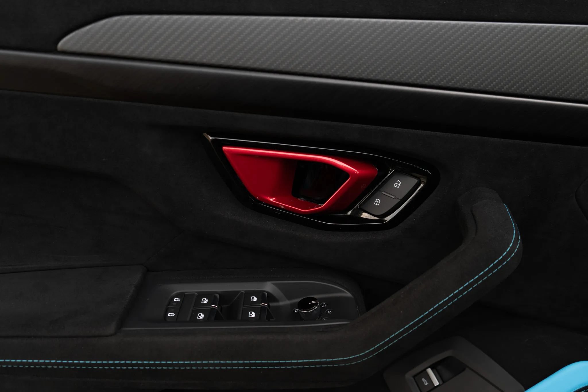 Used 2024 Lamborghini Urus Performante AWD/4WD image 58