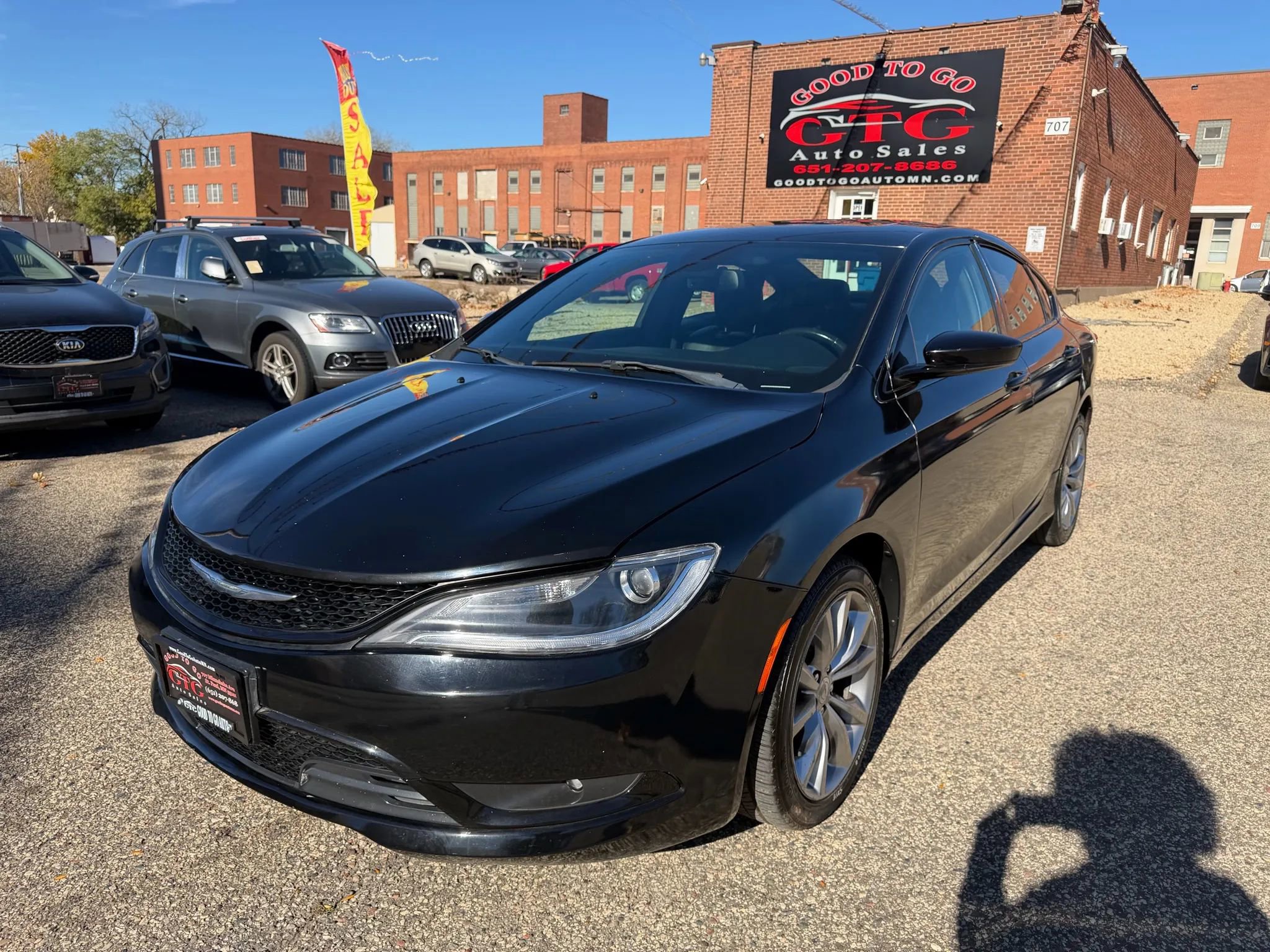 Used 2015 Chrysler 200 S w/ Navigation & Sound Group I AWD/4WD image 2
