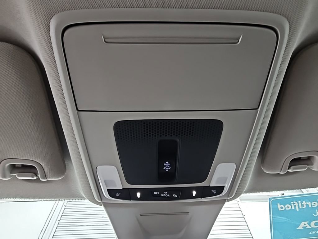 Used 2023 Honda Civic Touring image 23