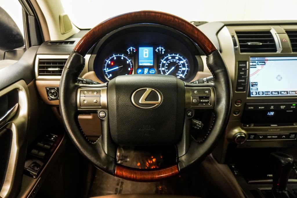 Used 2016 Lexus GX 460 w/ Premium Package AWD/4WD image 14