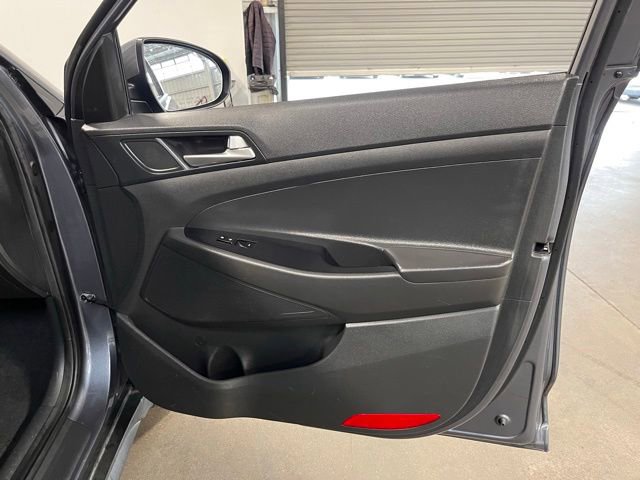 Used 2019 Hyundai Tucson Value AWD/4WD image 12