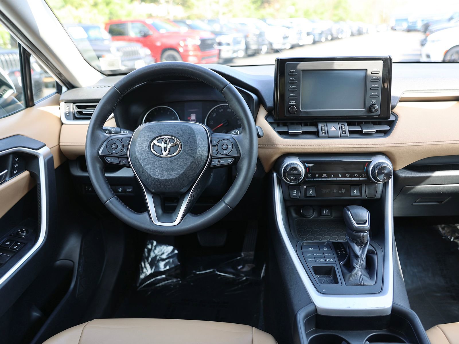 Used 2019 Toyota RAV4 XLE Premium w/ Cold Weather Package image 16