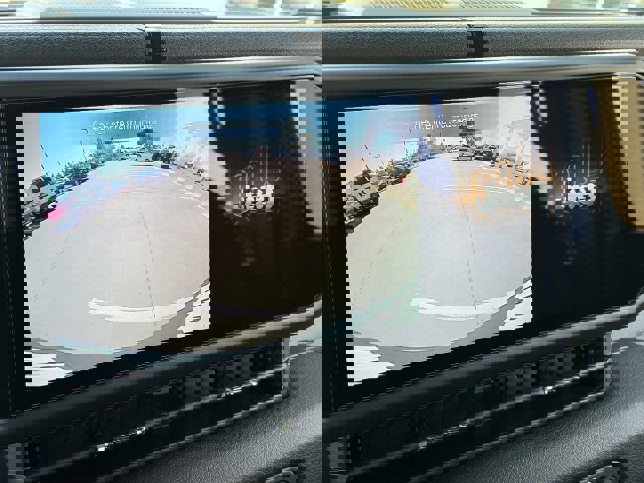 Used 2024 Jeep Wrangler Unlimited Sport AWD/4WD image 27