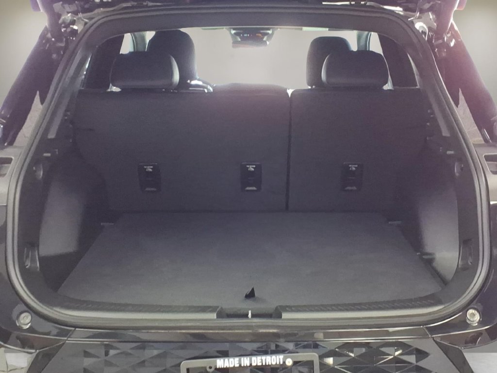 Used 2026 Chevrolet Equinox EV RS FWD image 8