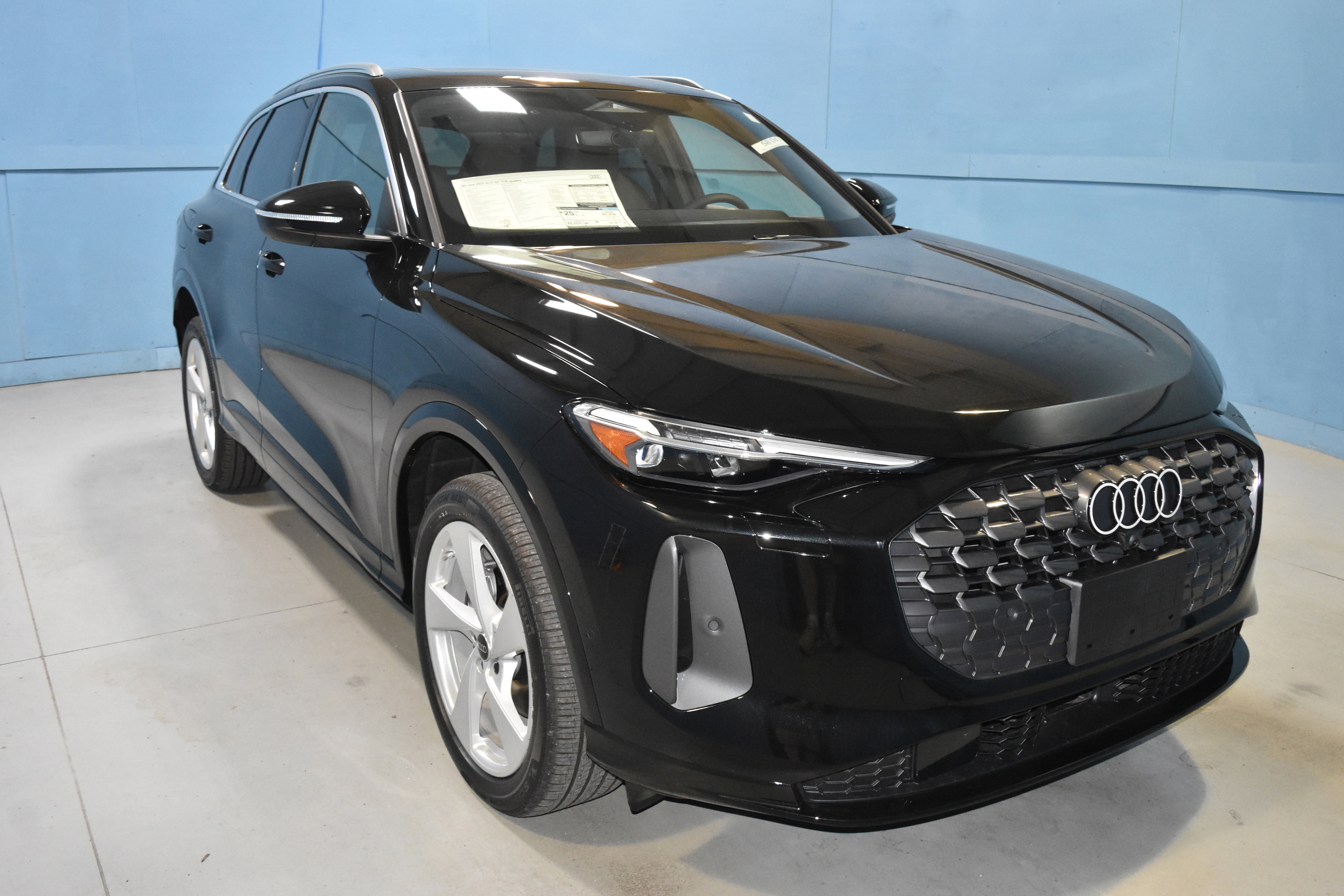 New 2025 Audi Q5 Premium Plus