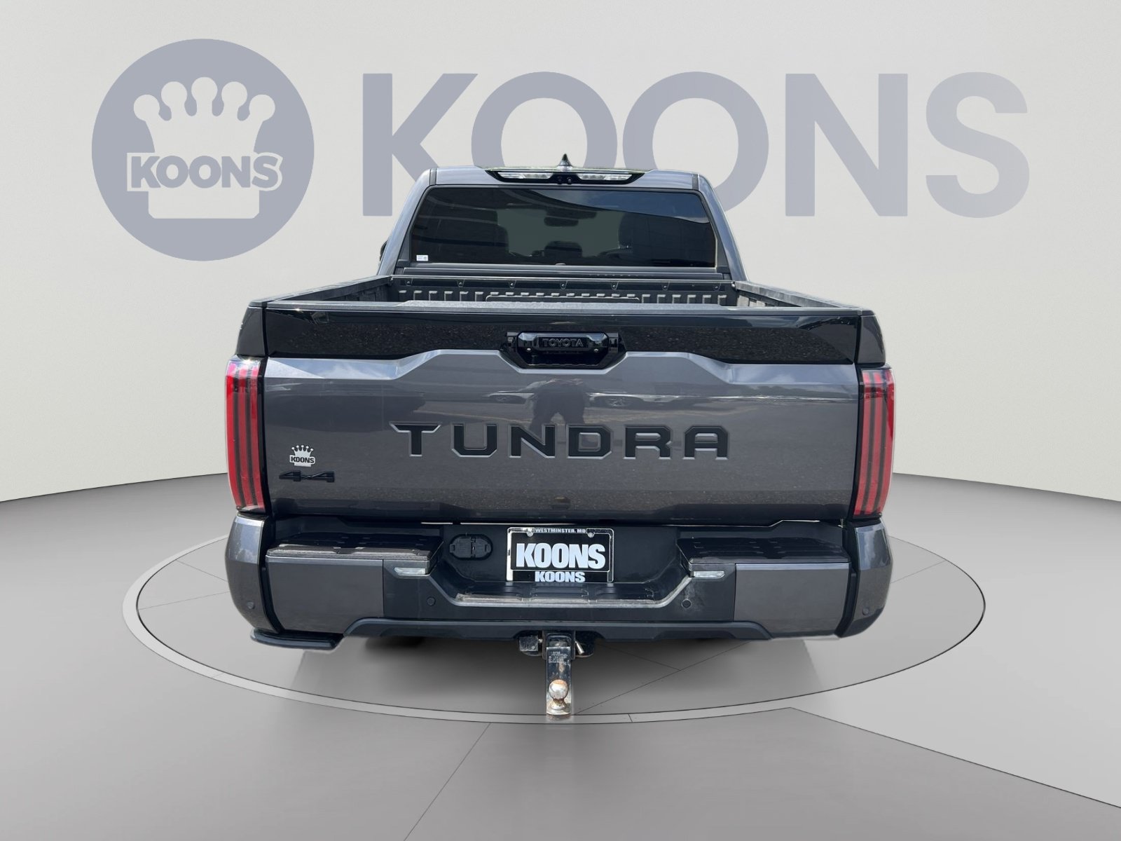 Used 2022 Toyota Tundra Platinum w/ Advanced Package AWD/4WD image 5