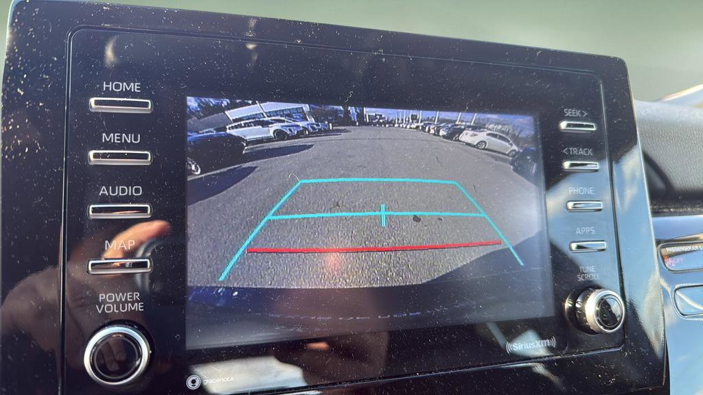 Used 2022 Toyota Camry SE image 23