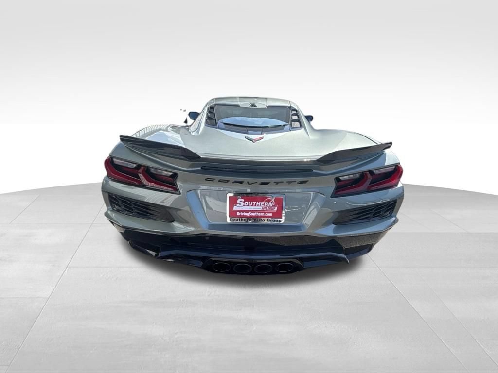 Used 2024 Chevrolet Corvette Z06 RWD image 5