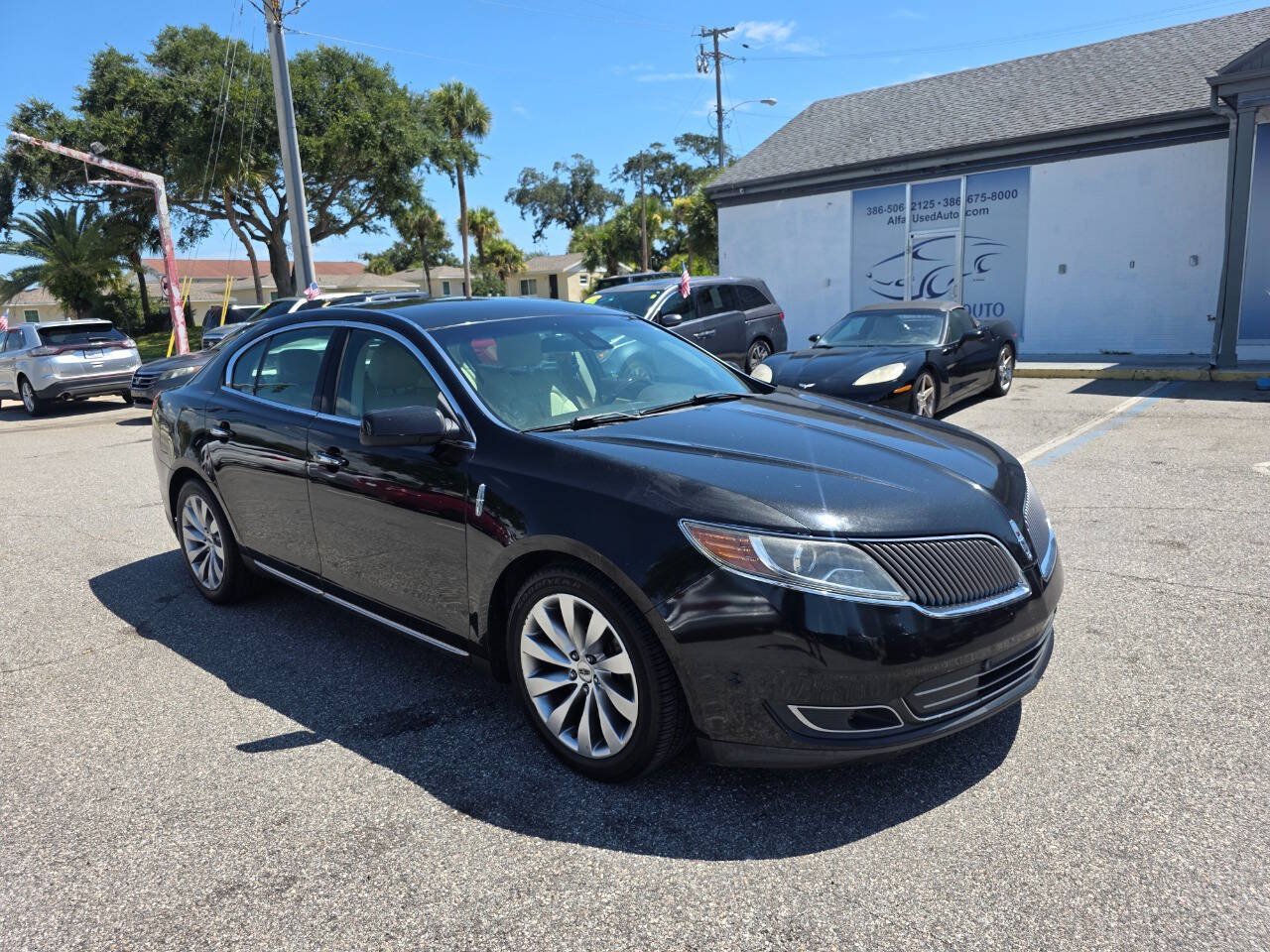 Used 2014 Lincoln MKS w/ Equipment Group 101A FWD image 2